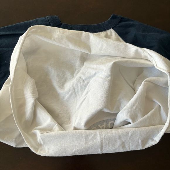 ๐น๐ Vtg LAKAI x The Trunk Boyz Raglan T-shirt Size MEDIUM ๐น๐ - Picture 6 of 10